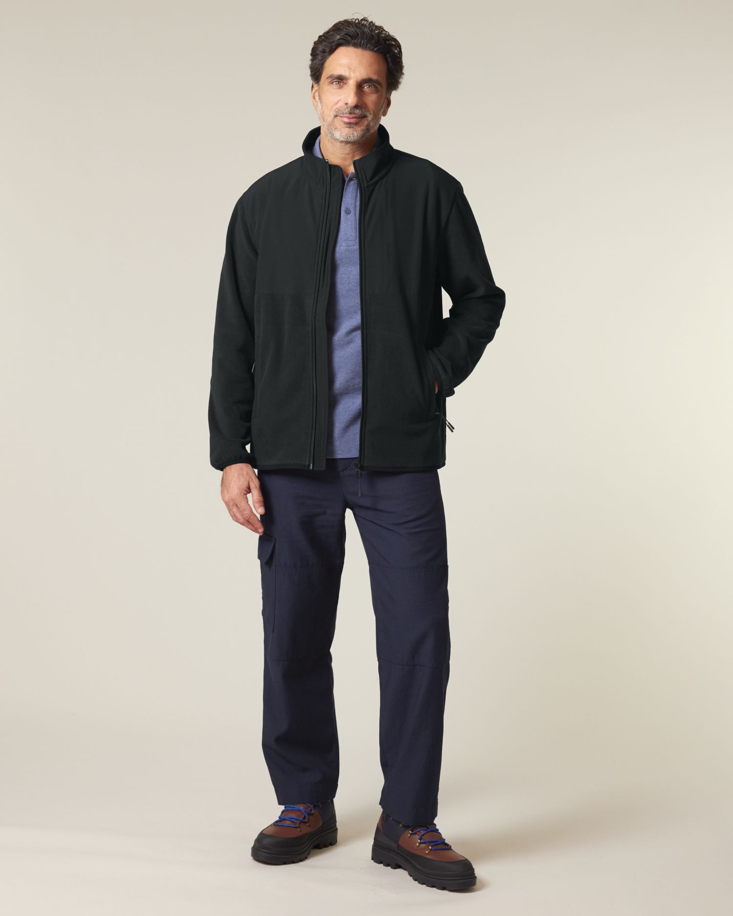 Trekker, color Black