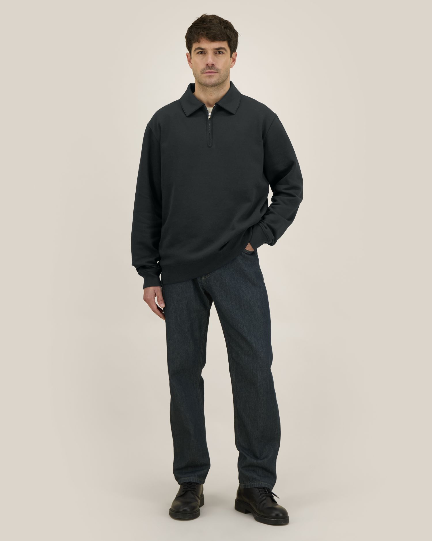 Proper, color Black