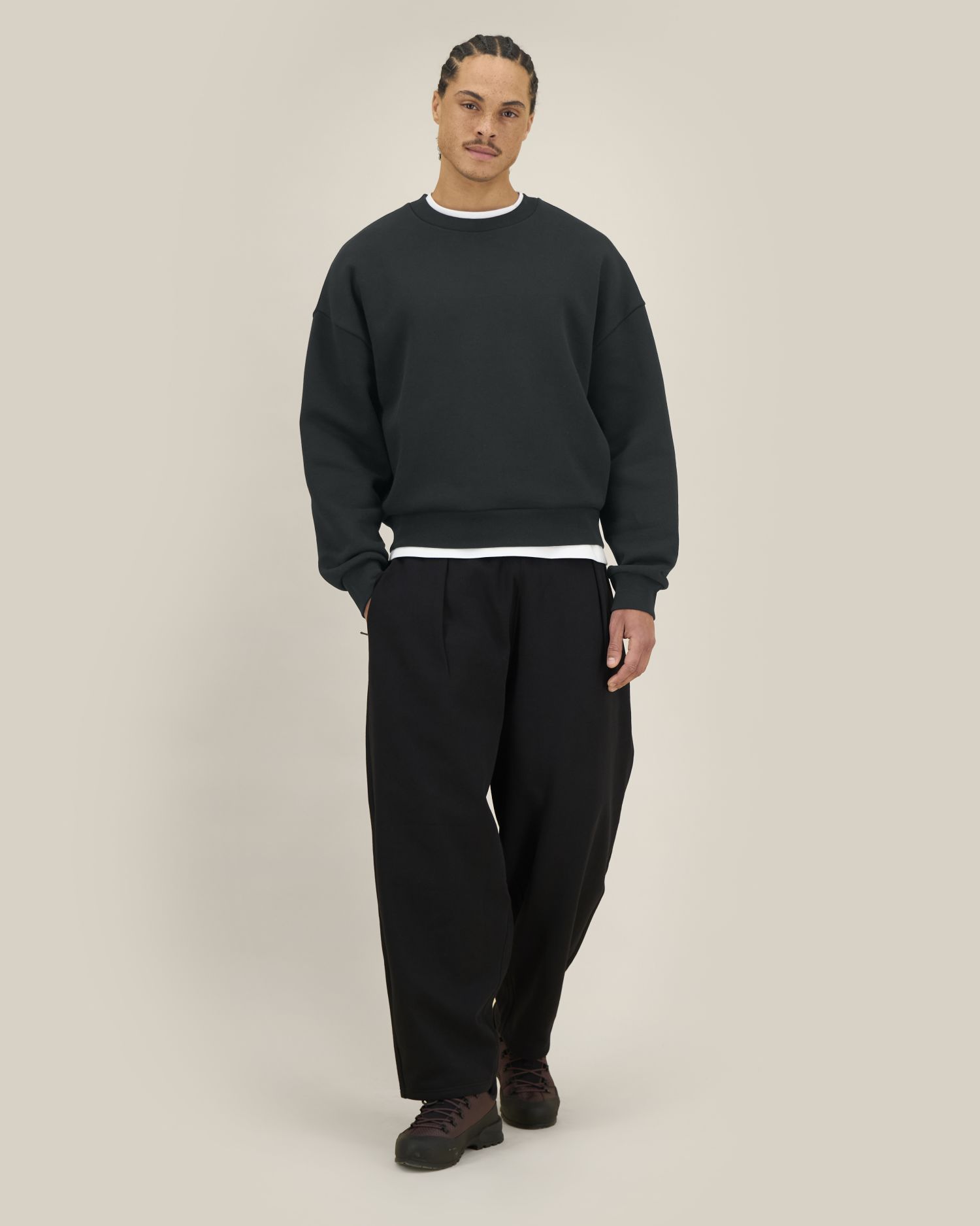 Former, color Black