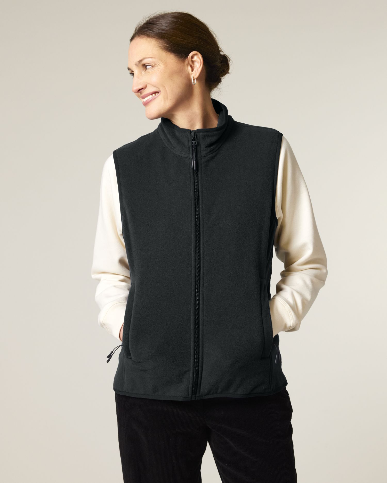 Stella Quester, color Black