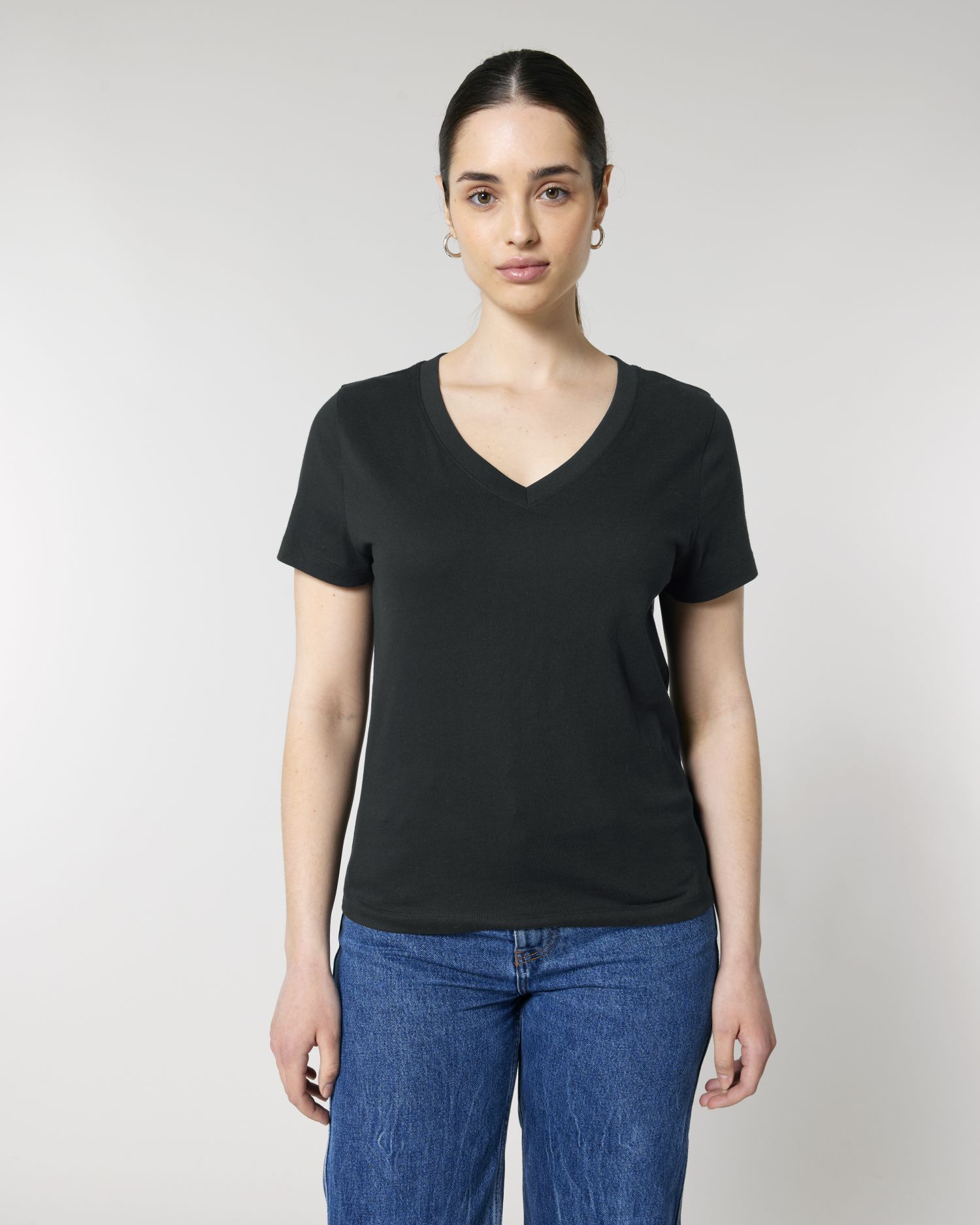Stella Isla, color Black