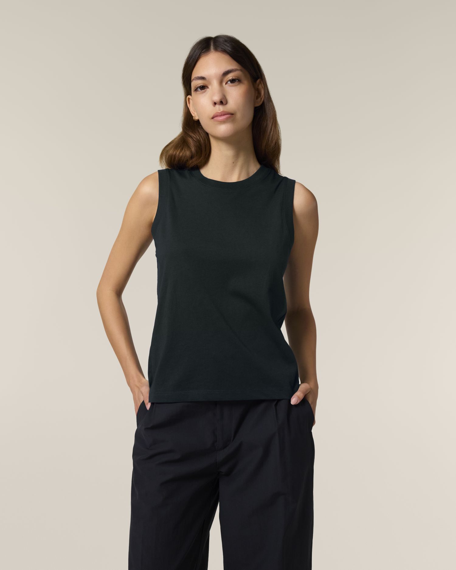 Stella Mia, color Black